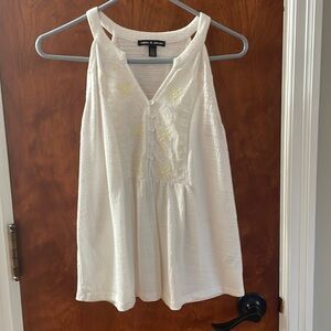 Cable and Gauge sleeveless top. Size small.
